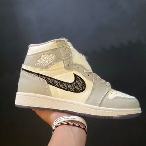 Jordan 1 Air Dior Retro High UA